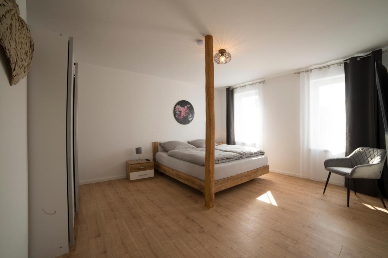 Schoene Grosse Ferienwohnung 79M2 Und 2 Baeder, Zentrumnah, 2Og Erfurt Dış mekan fotoğraf