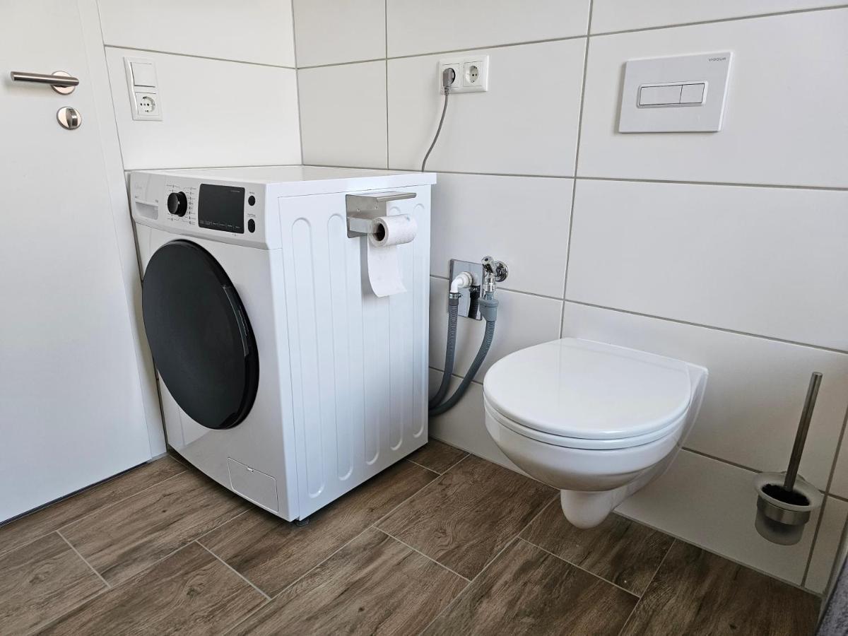 Schoene Grosse Ferienwohnung 79M2 Und 2 Baeder, Zentrumnah, 2Og Erfurt Dış mekan fotoğraf