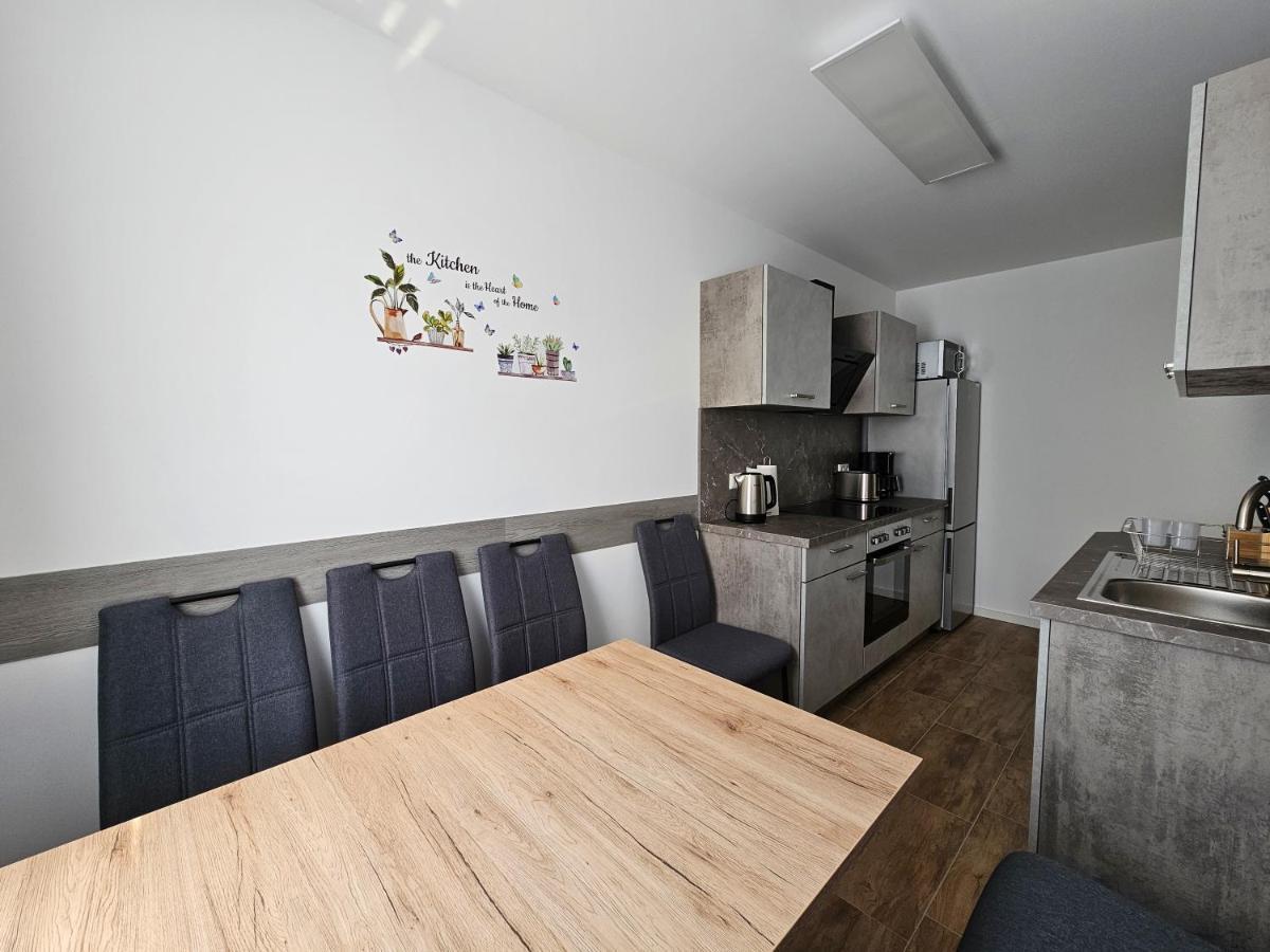 Schoene Grosse Ferienwohnung 79M2 Und 2 Baeder, Zentrumnah, 2Og Erfurt Dış mekan fotoğraf